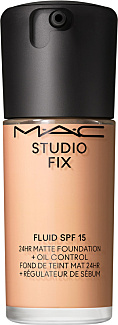 Studio Fix ​Fluid SPF 15 24HR Matte Foundation + Oil Control