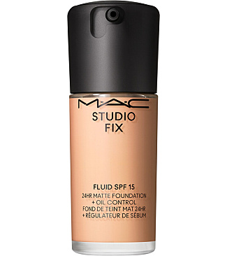 Studio Fix Fluid SPF 15 24HR Matte Foundation + Oil Control